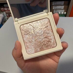 Brand new Limited Edition Bobbi Brown Highlighter Powder in shade Pink Glow